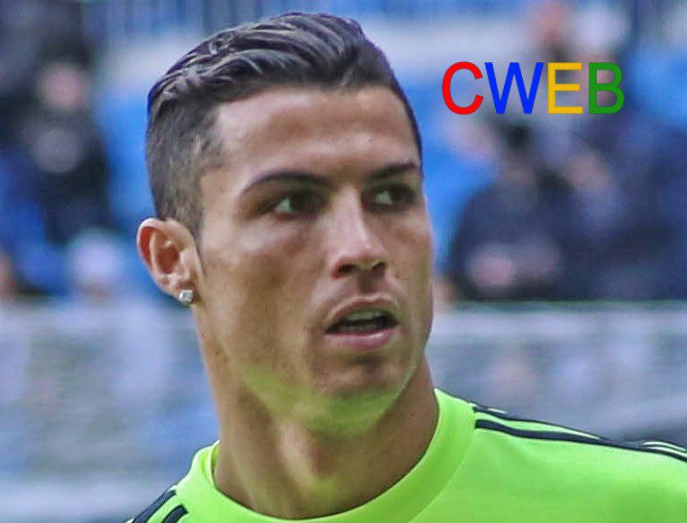 Cristiano_Ronaldo_entrenando_(crop)_(cropped).jpg