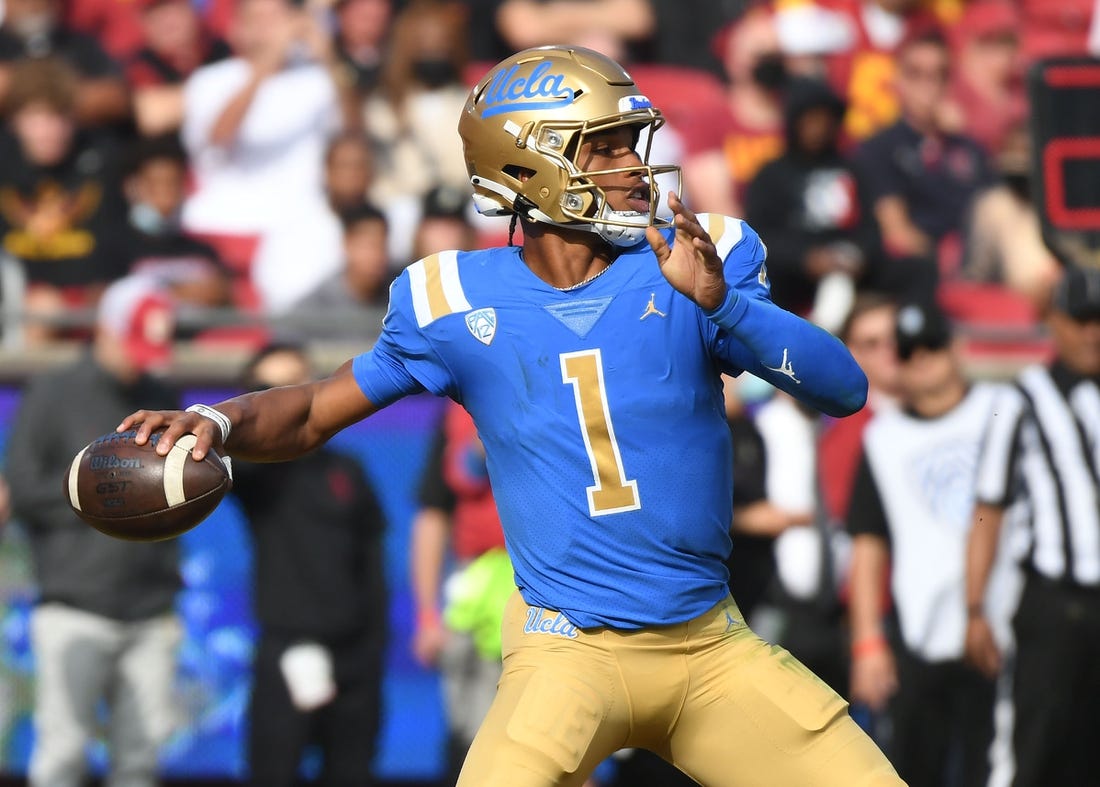 NCAAF News: QB experience abound when UCLA faces Bowling Green