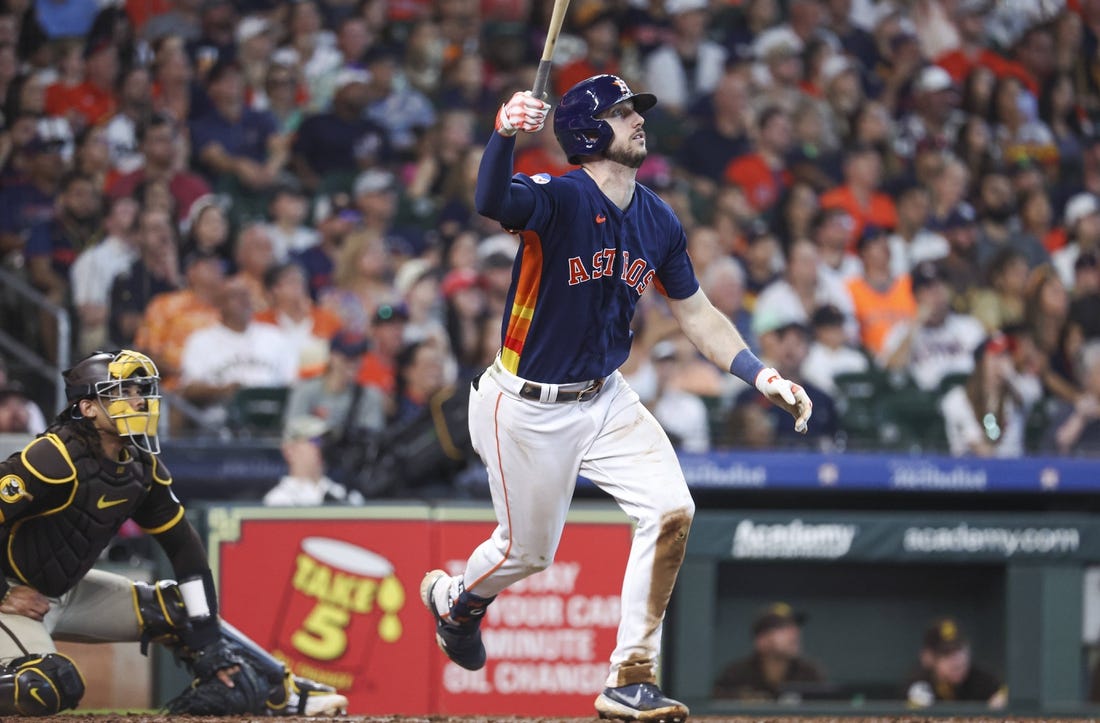 MLB News: Kyle Tucker Helps Astros Run Over Padres - CWEB